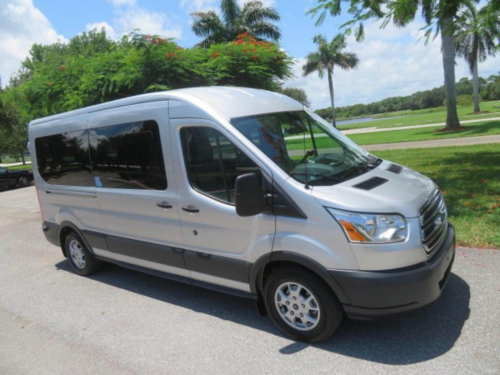 2015 Silver Ford Transit 350 Wagon Low Roof XL 60/40 Pass. 148-in. WB (1FBAX2CM3FK) with an 3.7L V6 DOHC 24V engine, 6-Speed Automatic transmission, located at 4301 Oak Circle #19, Boca Raton, FL, 33431, (954) 561-2499, 26.388861, -80.084038 - Photo #19