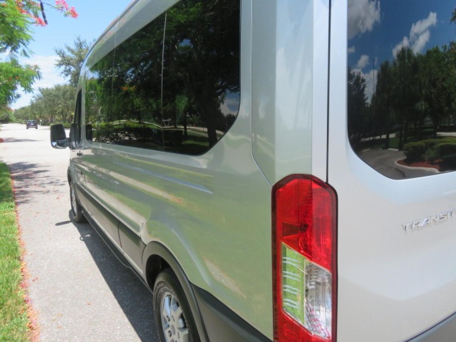 2015 Silver Ford Transit 350 Wagon Low Roof XL 60/40 Pass. 148-in. WB (1FBAX2CM3FK) with an 3.7L V6 DOHC 24V engine, 6-Speed Automatic transmission, located at 4301 Oak Circle #19, Boca Raton, FL, 33431, (954) 561-2499, 26.388861, -80.084038 - Photo #36