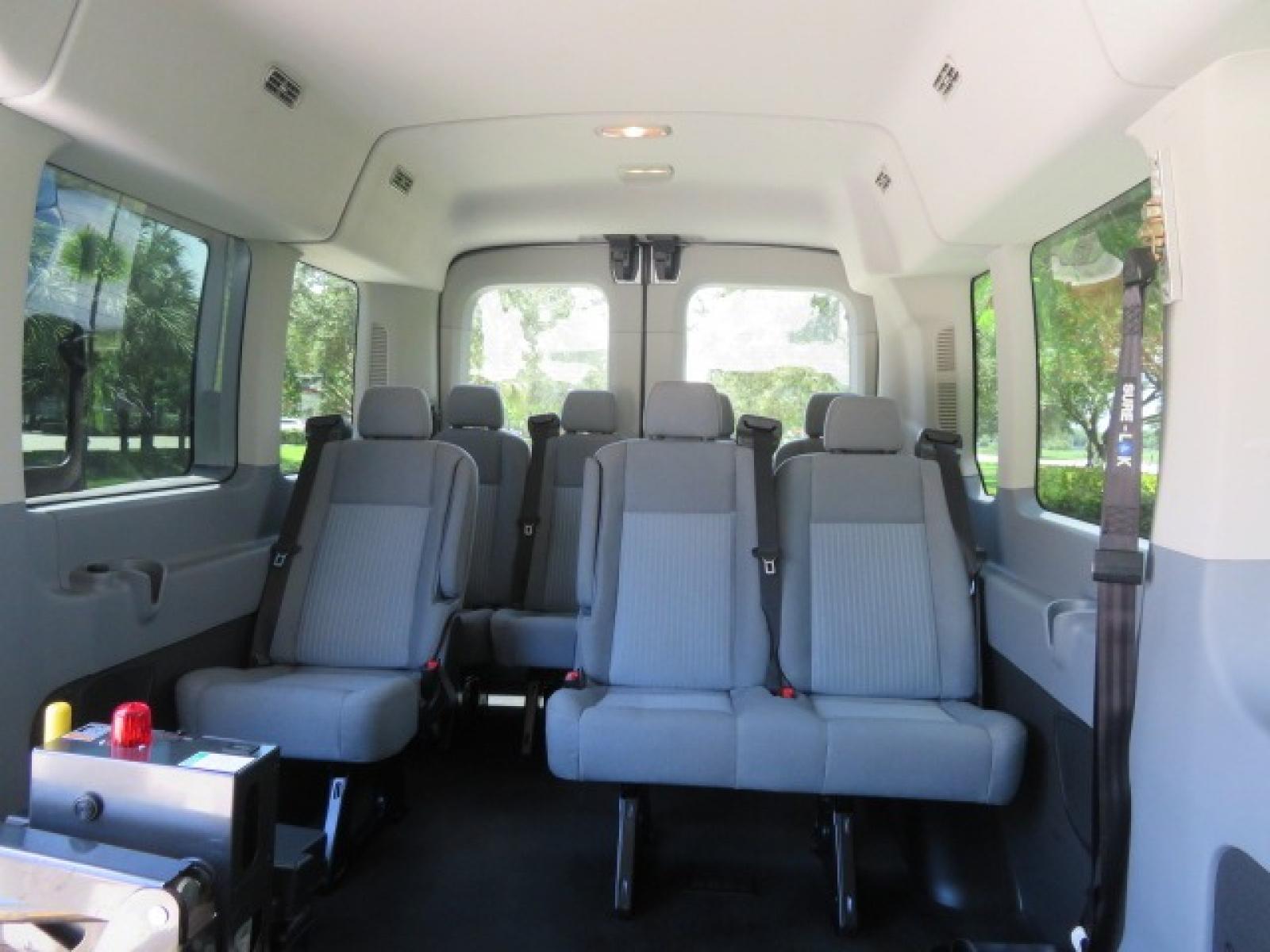 2015 Silver Ford Transit 350 Wagon Low Roof XL 60/40 Pass. 148-in. WB (1FBAX2CM3FK) with an 3.7L V6 DOHC 24V engine, 6-Speed Automatic transmission, located at 4301 Oak Circle #19, Boca Raton, FL, 33431, (954) 561-2499, 26.388861, -80.084038 - Photo #62