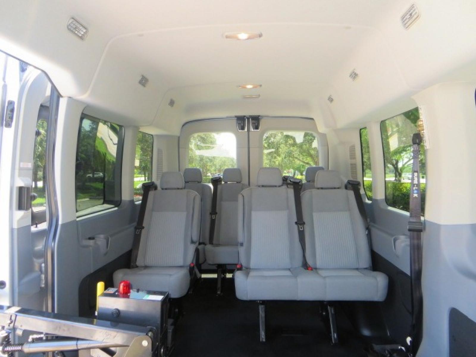 2015 Silver Ford Transit 350 Wagon Low Roof XL 60/40 Pass. 148-in. WB (1FBAX2CM3FK) with an 3.7L V6 DOHC 24V engine, 6-Speed Automatic transmission, located at 4301 Oak Circle #19, Boca Raton, FL, 33431, (954) 561-2499, 26.388861, -80.084038 - Photo #64