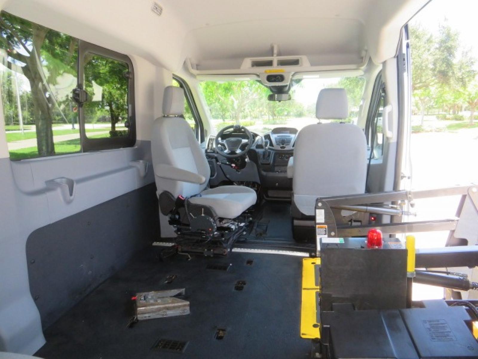 2015 Silver Ford Transit 350 Wagon Low Roof XL 60/40 Pass. 148-in. WB (1FBAX2CM3FK) with an 3.7L V6 DOHC 24V engine, 6-Speed Automatic transmission, located at 4301 Oak Circle #19, Boca Raton, FL, 33431, (954) 561-2499, 26.388861, -80.084038 - Photo #69