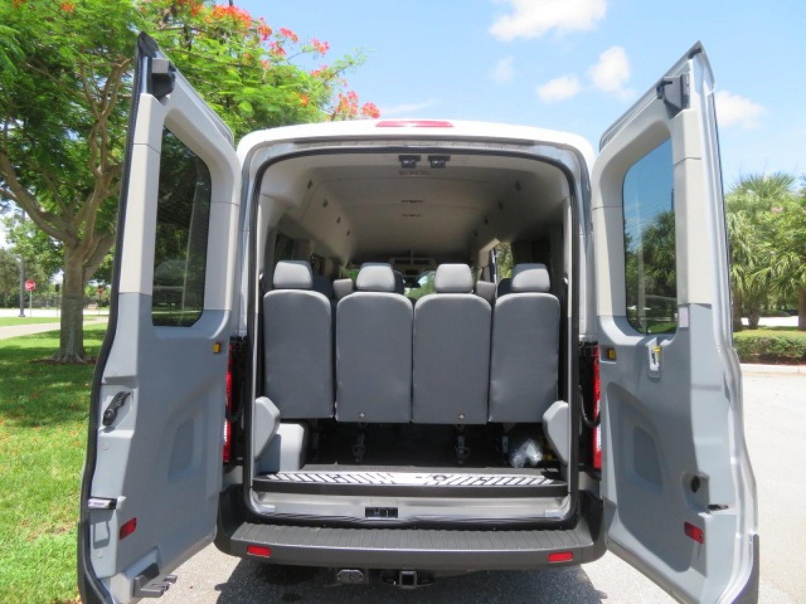 2015 Silver Ford Transit 350 Wagon Low Roof XL 60/40 Pass. 148-in. WB (1FBAX2CM3FK) with an 3.7L V6 DOHC 24V engine, 6-Speed Automatic transmission, located at 4301 Oak Circle #19, Boca Raton, FL, 33431, (954) 561-2499, 26.388861, -80.084038 - Photo #82
