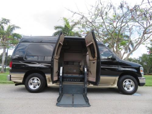 2013 Ford E-Series Van E-150 Handicap Wheelchair Conversion Van Transfer Seat Hand Controls Power Doors