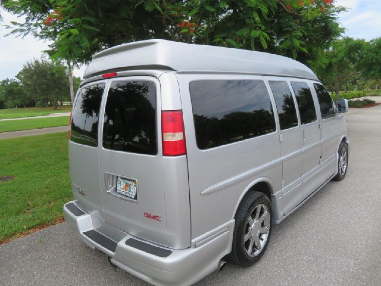 2014 GMC Savana RV G1500 3LT (1GDS8DC48E1) with an 5.3L V8 OHV 16V engine, 4-Speed Automatic transmission, located at 4301 Oak Circle #19, Boca Raton, FL, 33431, (954) 561-2499, 26.388861, -80.084038 - Photo #25