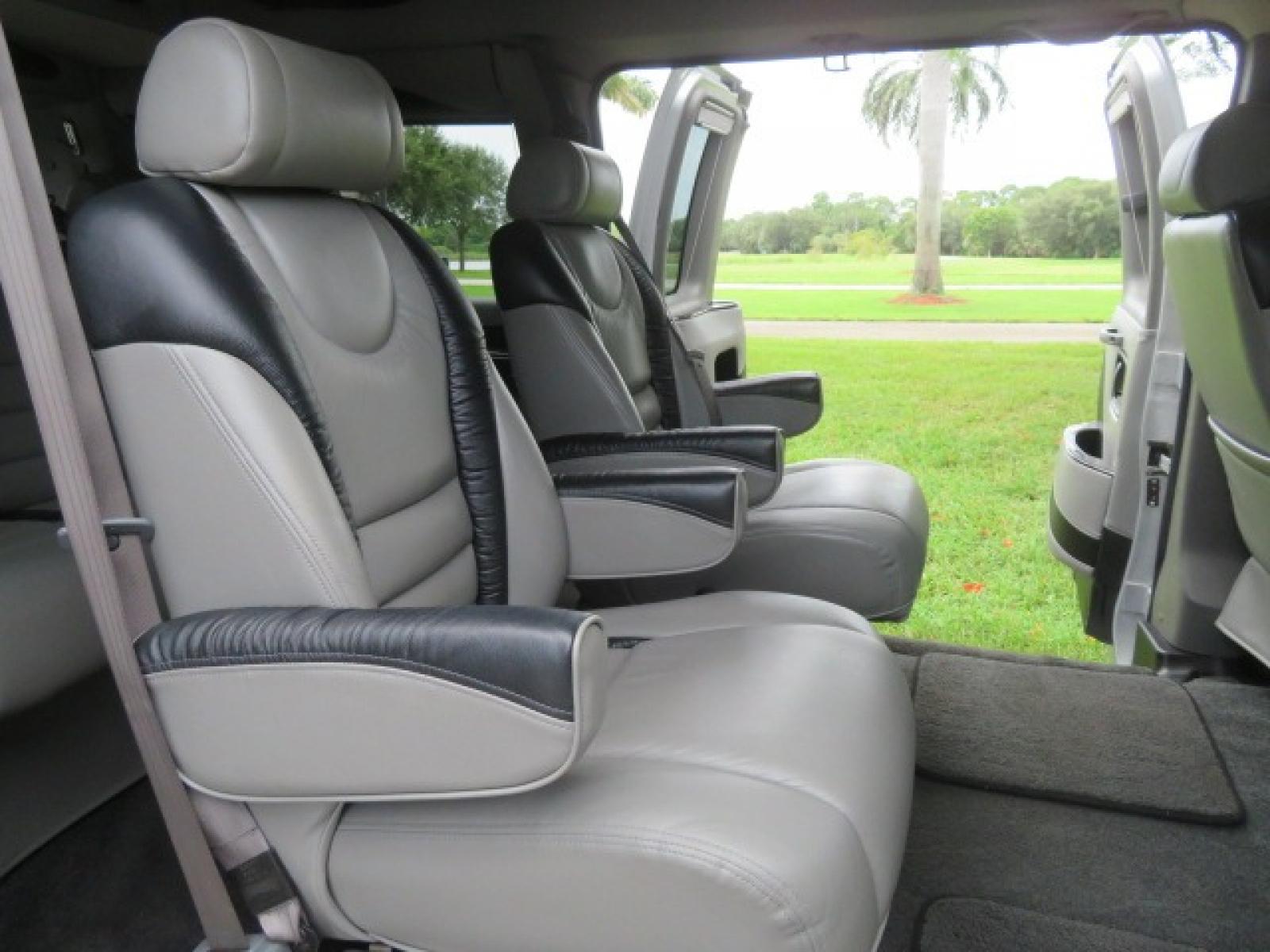 2014 GMC Savana RV G1500 3LT (1GDS8DC48E1) with an 5.3L V8 OHV 16V engine, 4-Speed Automatic transmission, located at 4301 Oak Circle #19, Boca Raton, FL, 33431, (954) 561-2499, 26.388861, -80.084038 - Photo #44