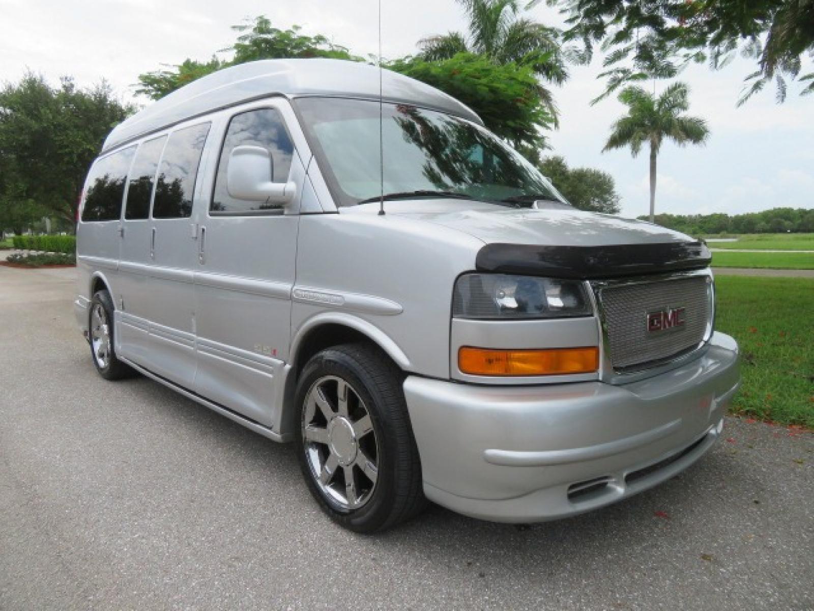 2014 GMC Savana RV G1500 3LT (1GDS8DC48E1) with an 5.3L V8 OHV 16V engine, 4-Speed Automatic transmission, located at 4301 Oak Circle #19, Boca Raton, FL, 33431, (954) 561-2499, 26.388861, -80.084038 - Photo #6