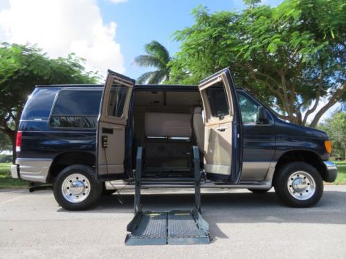 2006 Ford E-Series Van E-250 Handicap Wheelchair Conversion Van Lowered Floor Transfer Seat