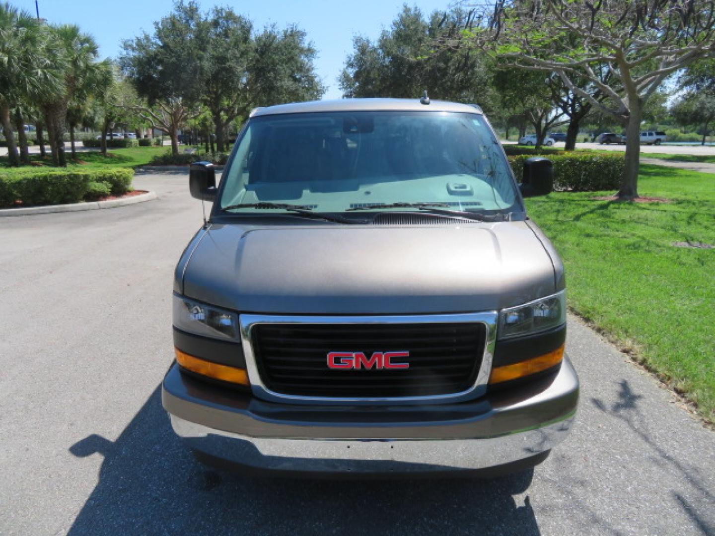 2021 GMC Savana Passenger LS - Photo 13