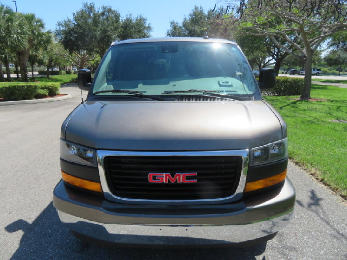 2021 GMC Savana Passenger LS - Photo 23