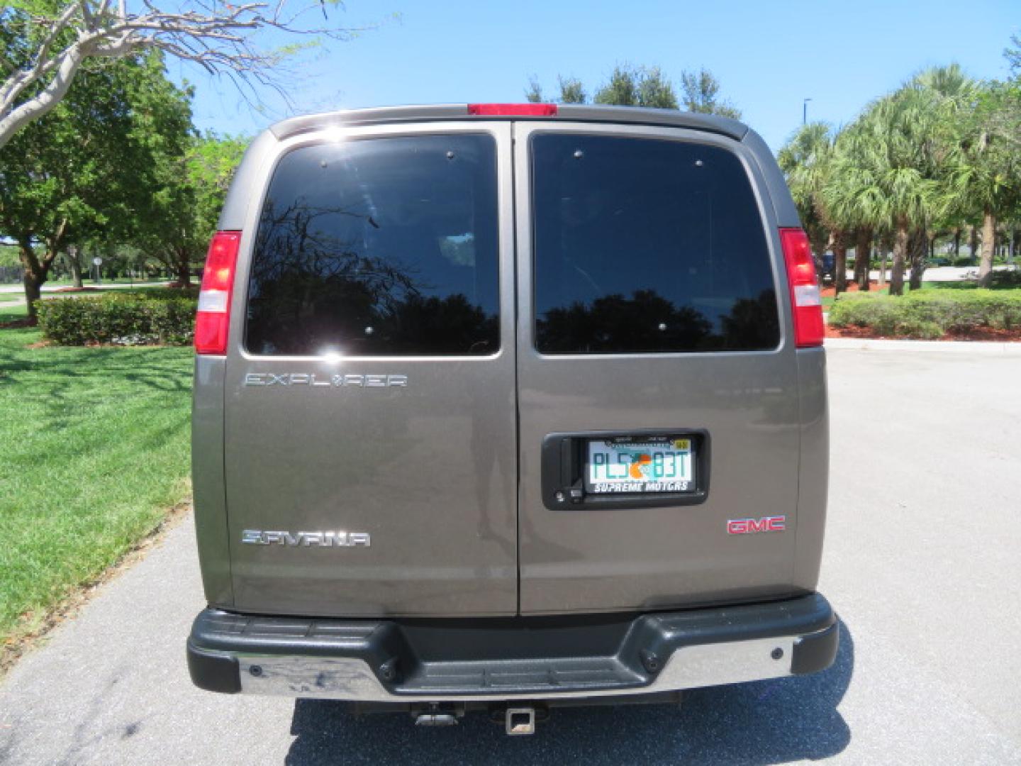 2021 GMC Savana Passenger LS - Photo 27