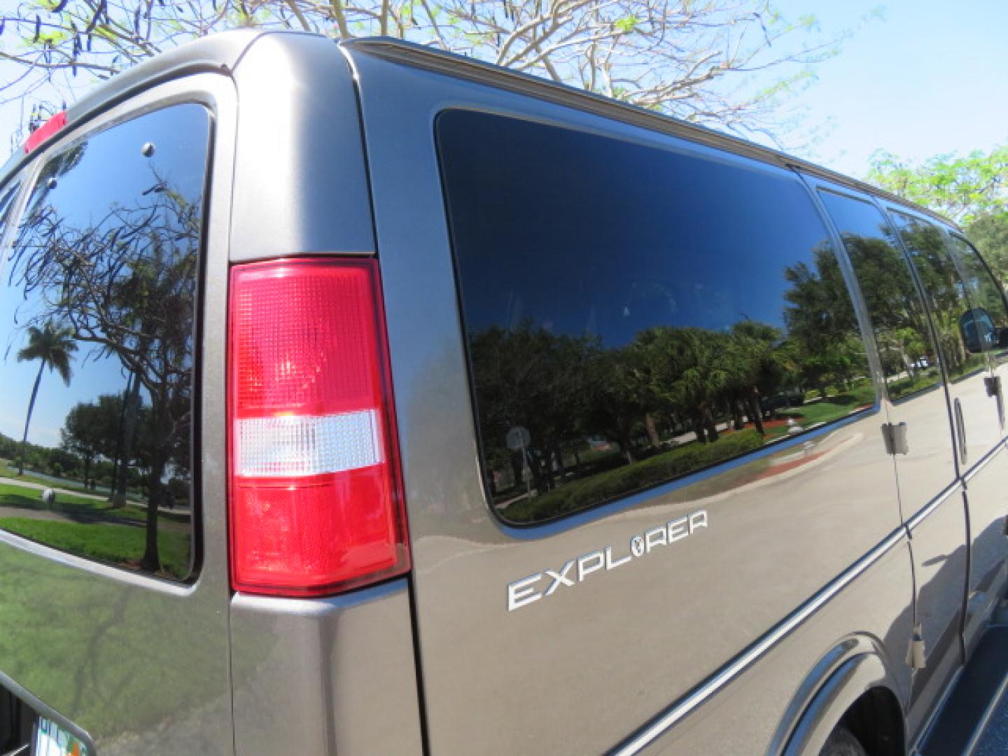 2021 GMC Savana Passenger LS - Photo 40