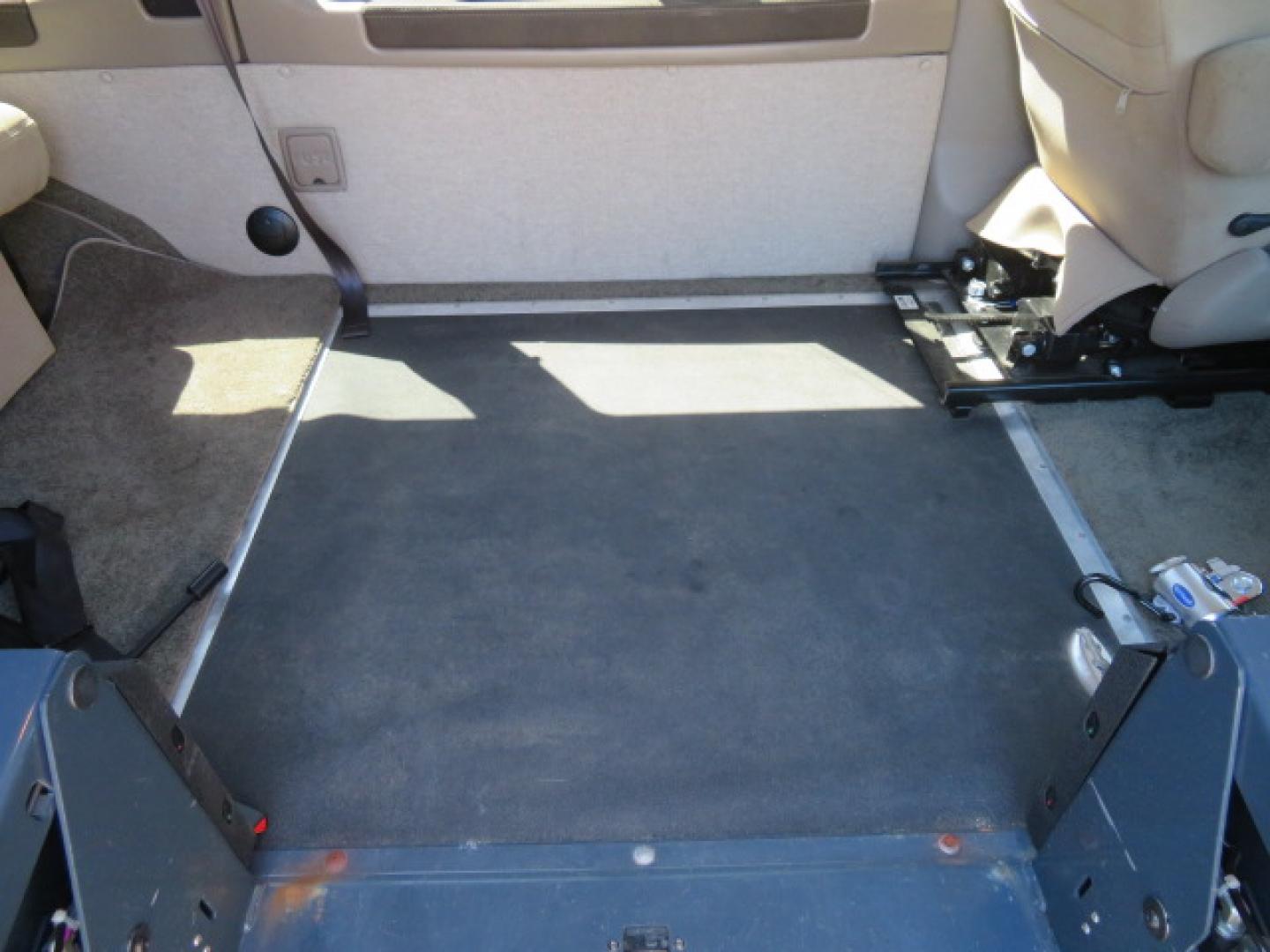 2021 GMC Savana Passenger LS - Photo 59