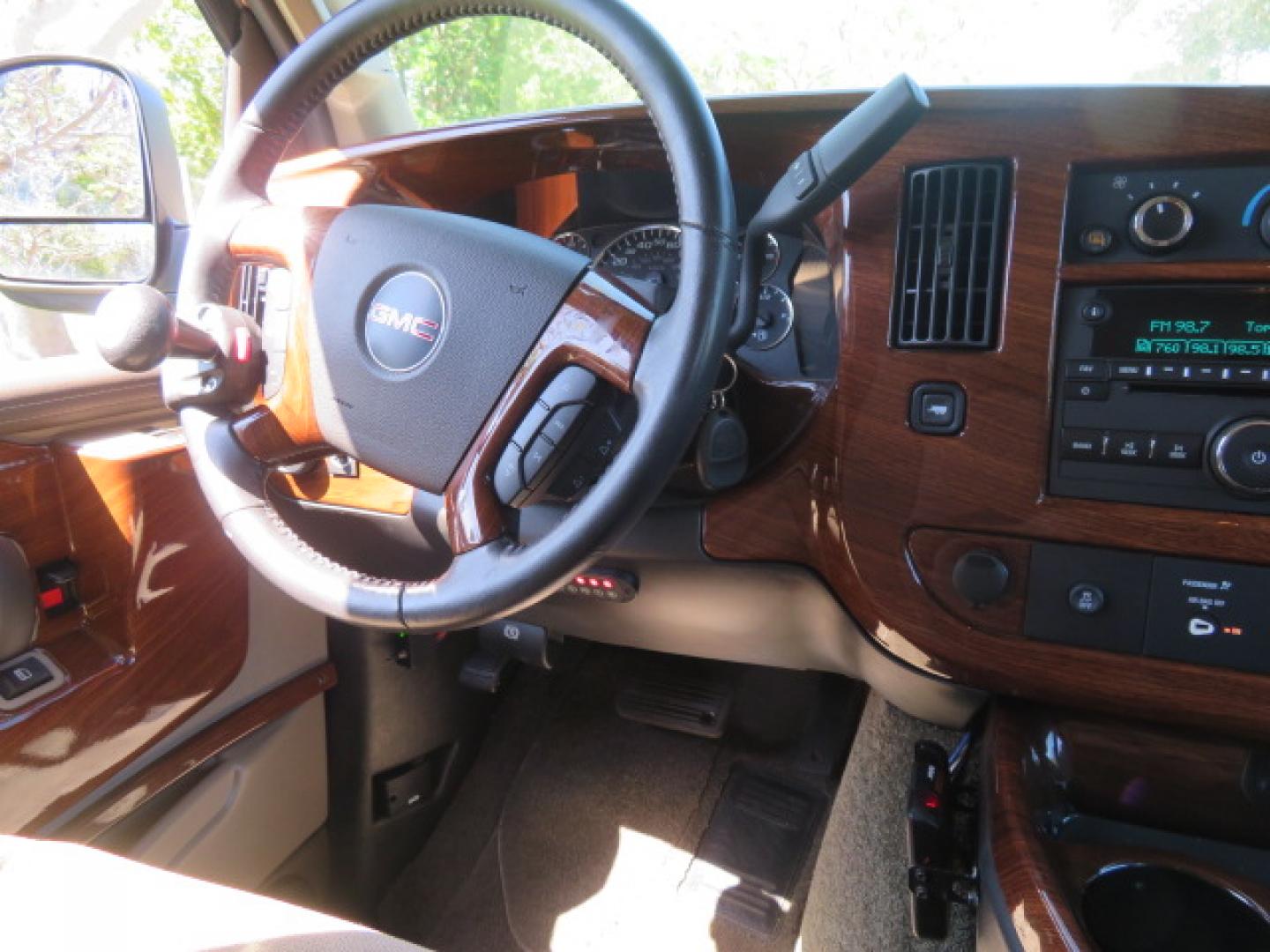 2021 GMC Savana Passenger LS - Photo 73