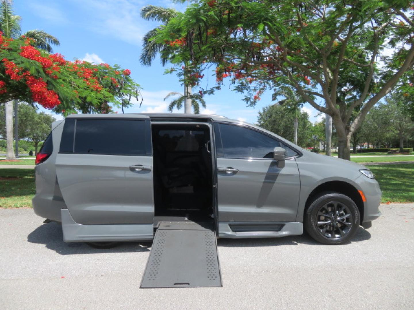 2021 Chrysler Pacifica