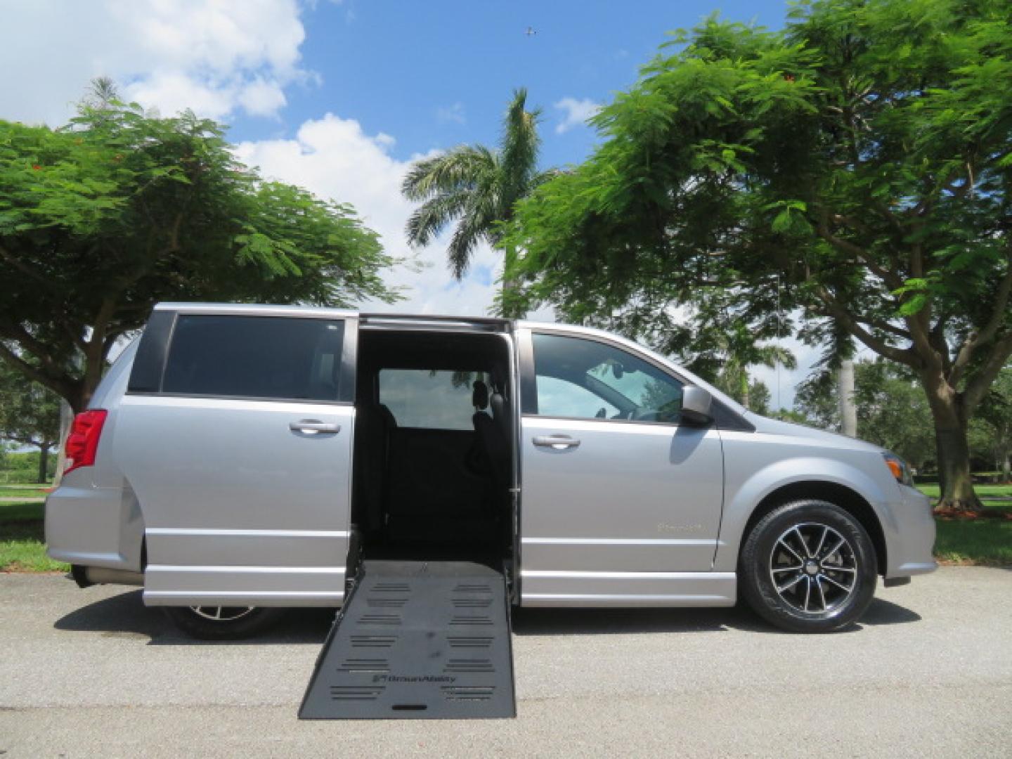 2019 Dodge Grand Caravan GT's photo