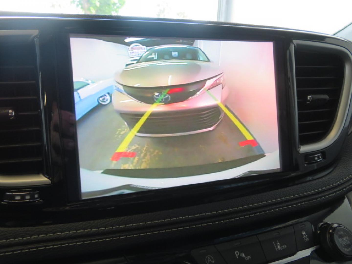2024 Chrysler Pacifica Touring L - Photo 75